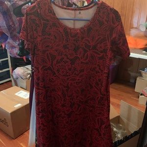 Selling a casual dress that you. Can wear with or without leggings.